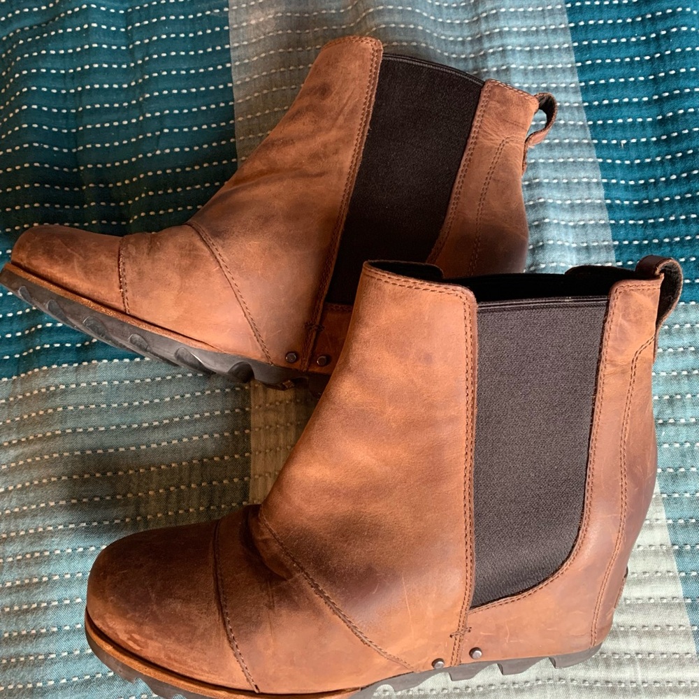 Sorel Lea Leather Wedge 2 browns Casual winter boot size 9.5